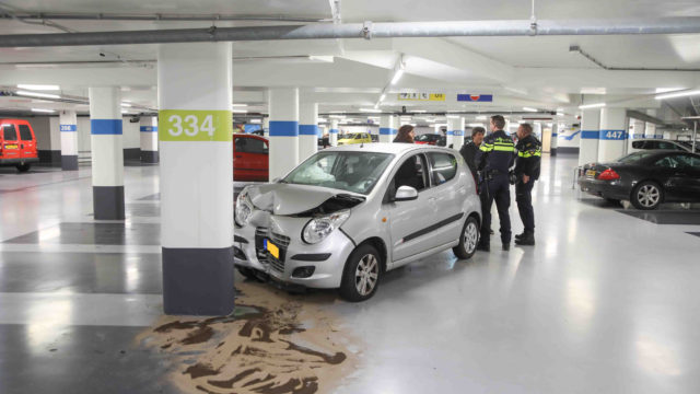 Eenzijdig ongeval in parkeergarage Zandvoort