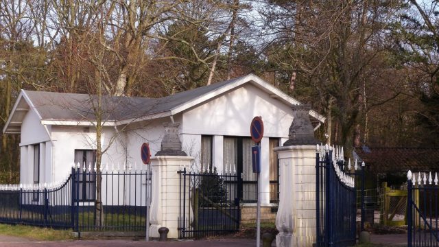 Historische in- en uitgangen rond Groenendaal: Sparrenlaan