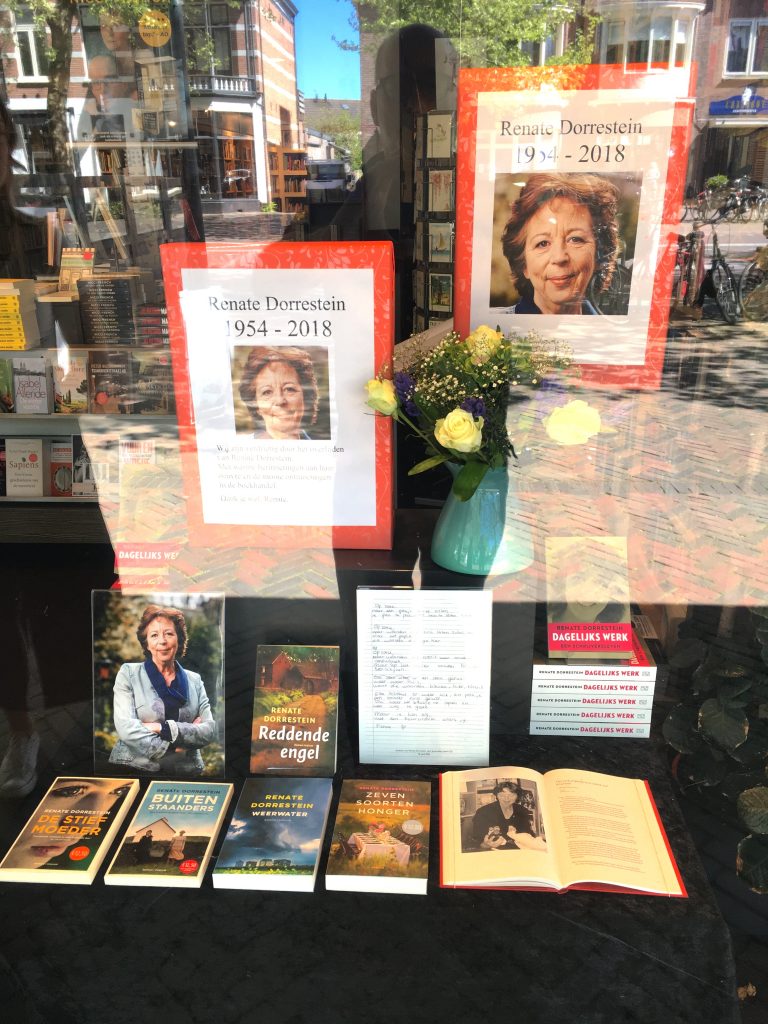Condoleanceregister Renate Dorrestein bij Boekhandel Blokker De