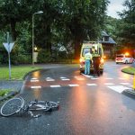 Doorrijden na ongeval Overveen: zwarte auto gezocht
