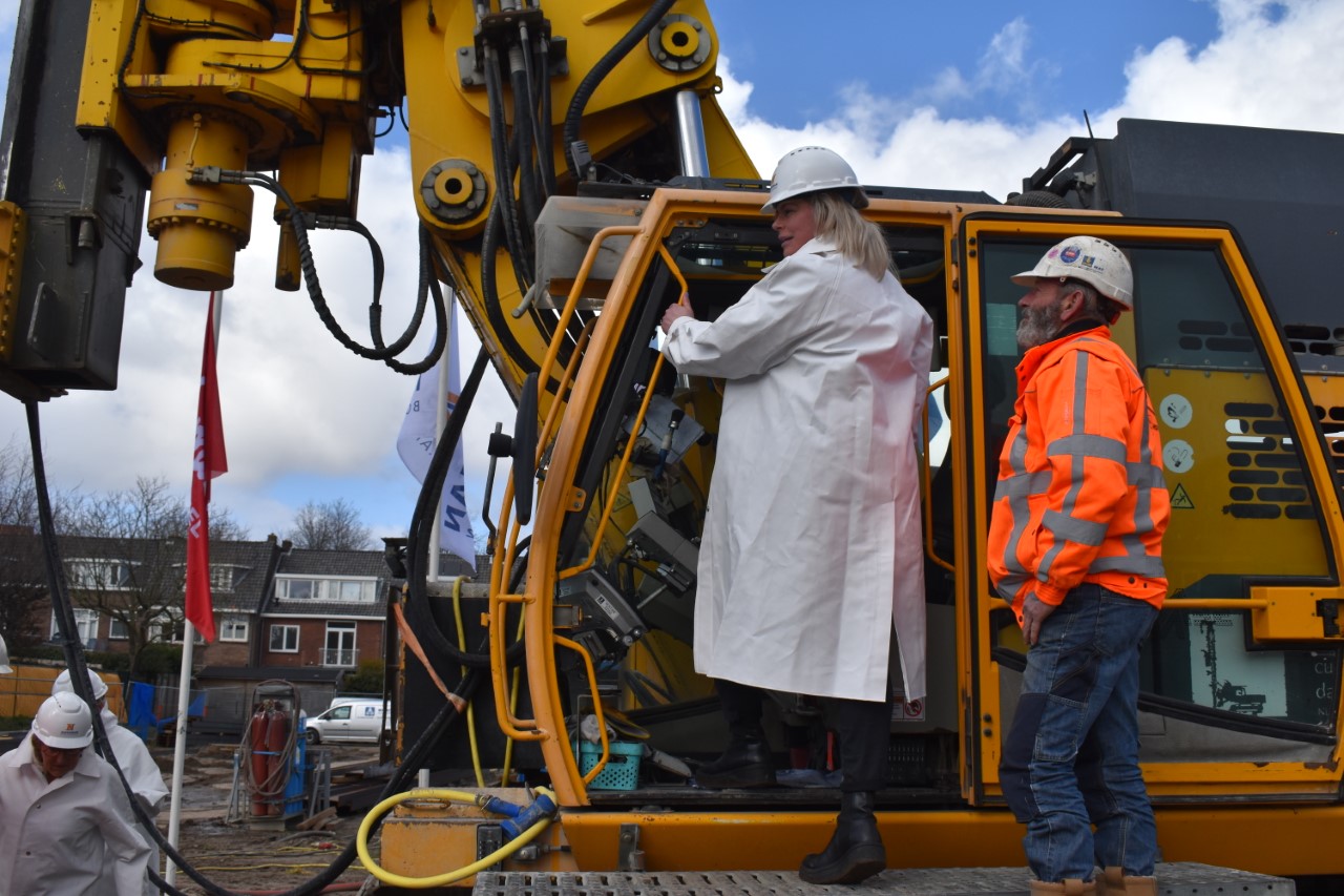 Bouw nieuwe Vomar nu officieel van start De Heemsteder Bloemendaler