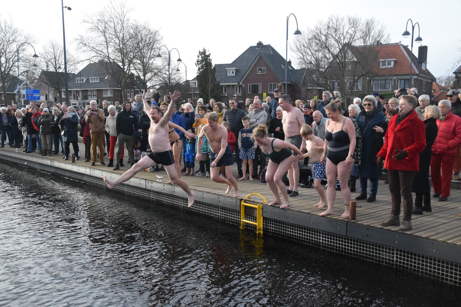 Tips for participants in the New Year's Dive from the Dutch Rescue Brigade