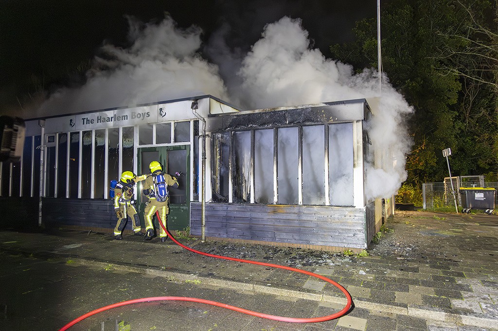 Brand in clubhuis aan Wagenweg