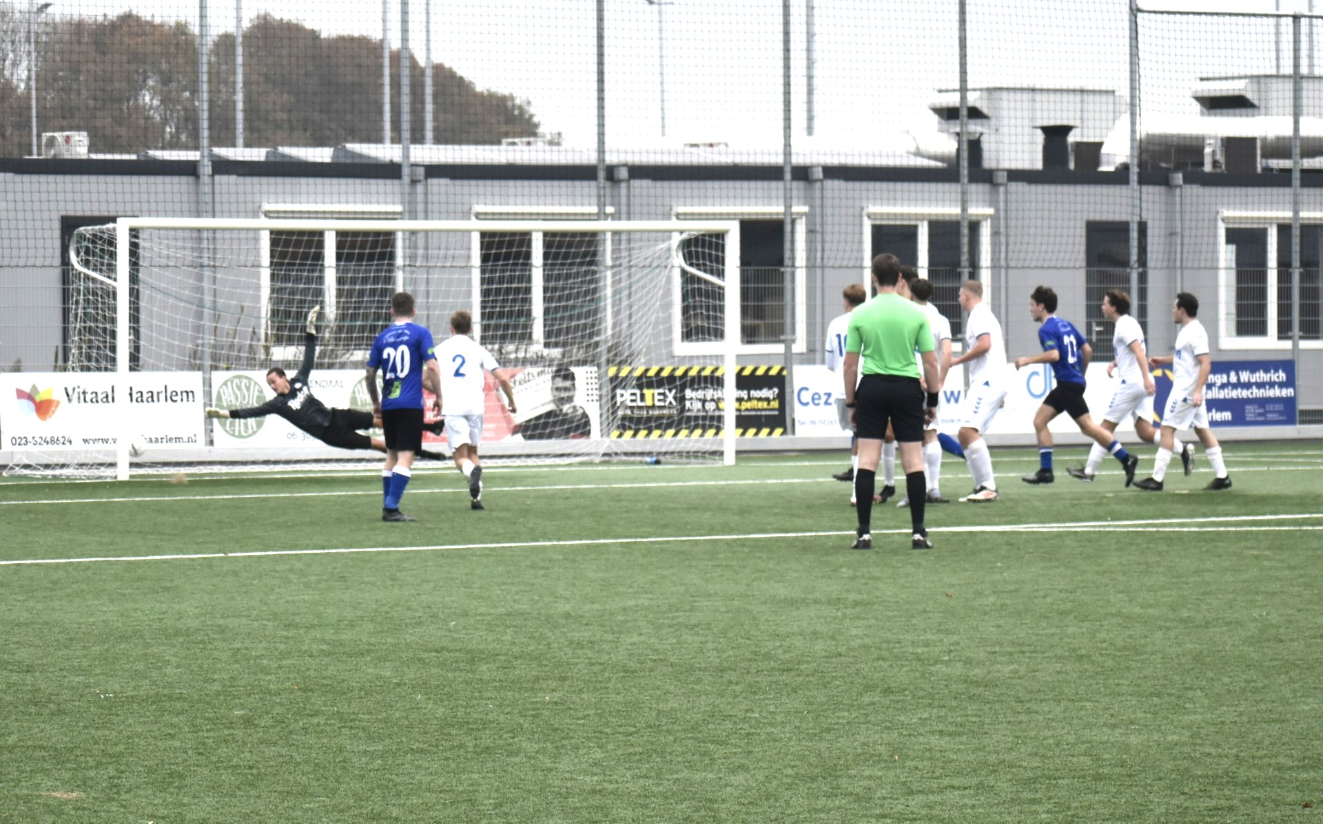 VEW de sterkste in de dorpsderby tegen RCH