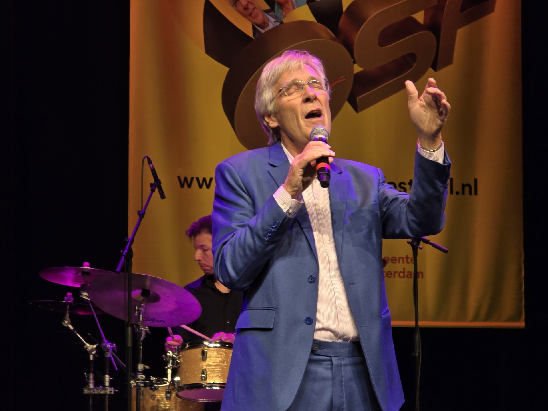 Heemstedenaar Paul Herber in Grande Finale van Ouderen Songfestival