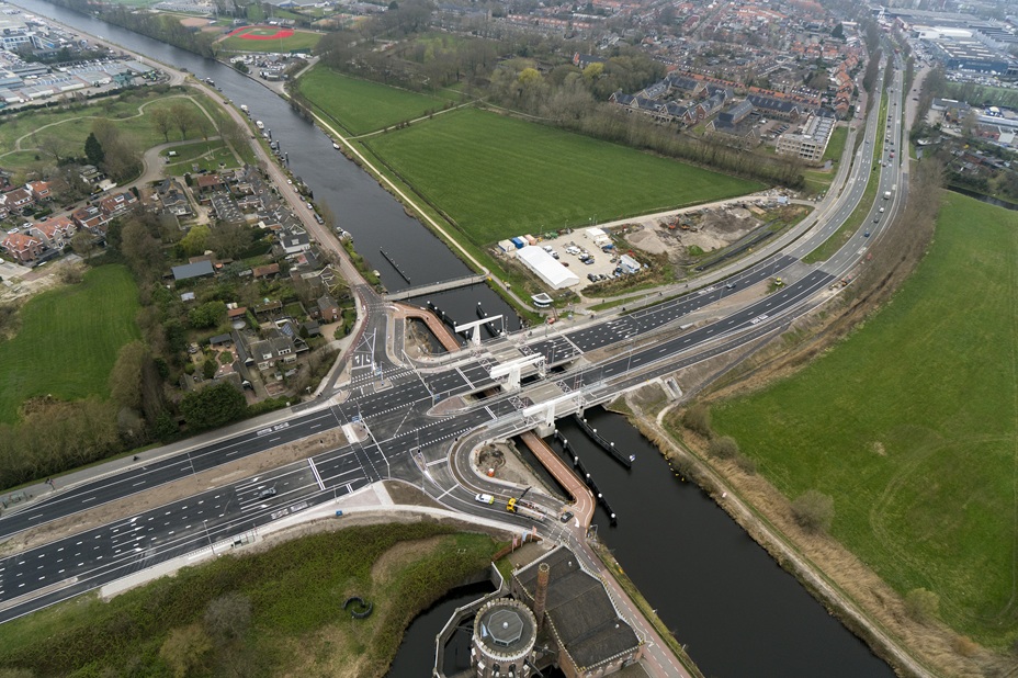 Feestelijke opening Cruquiusbruggen op 18 april