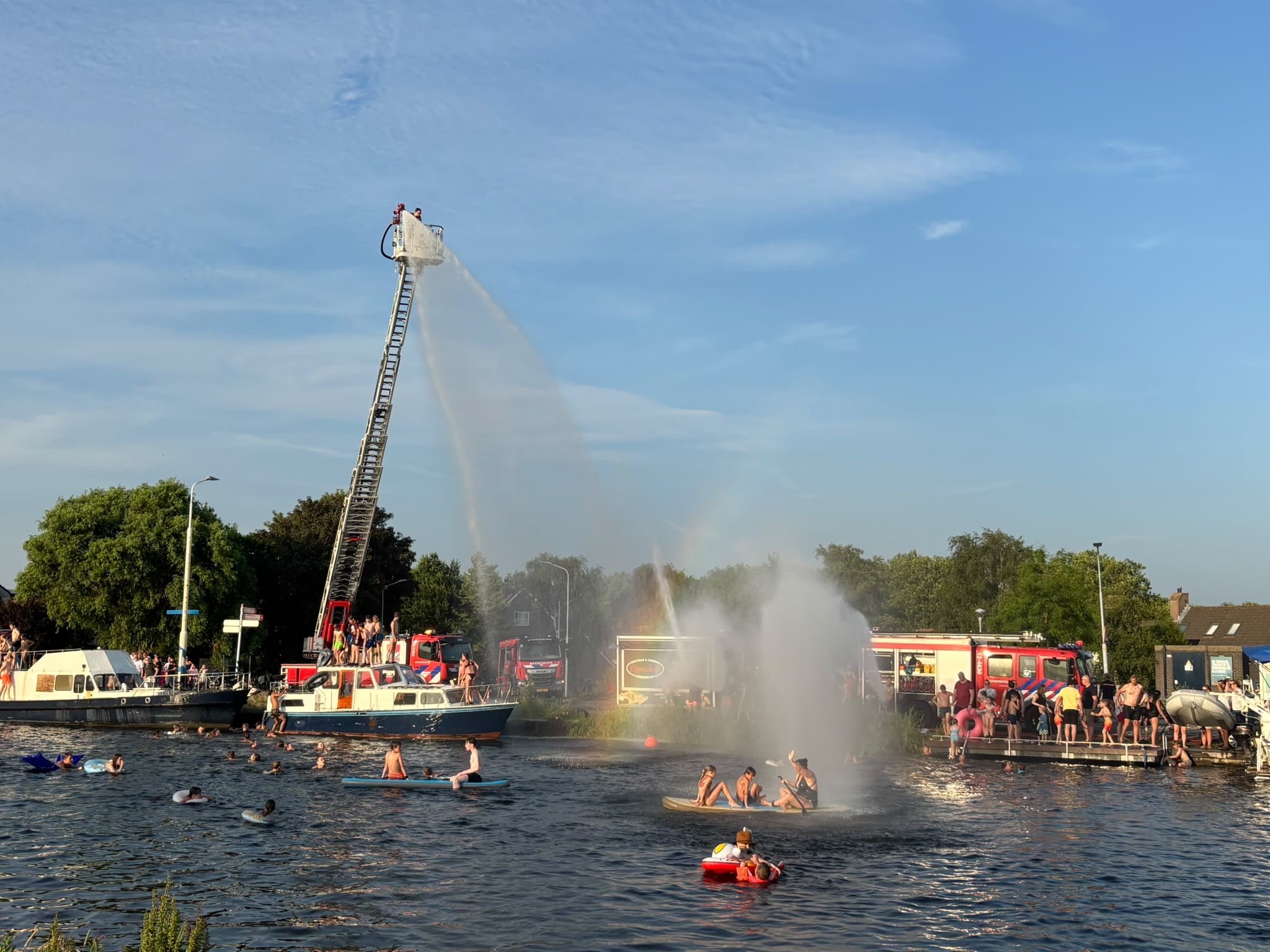 Waterspuitfestijn op de Lisserdijk
