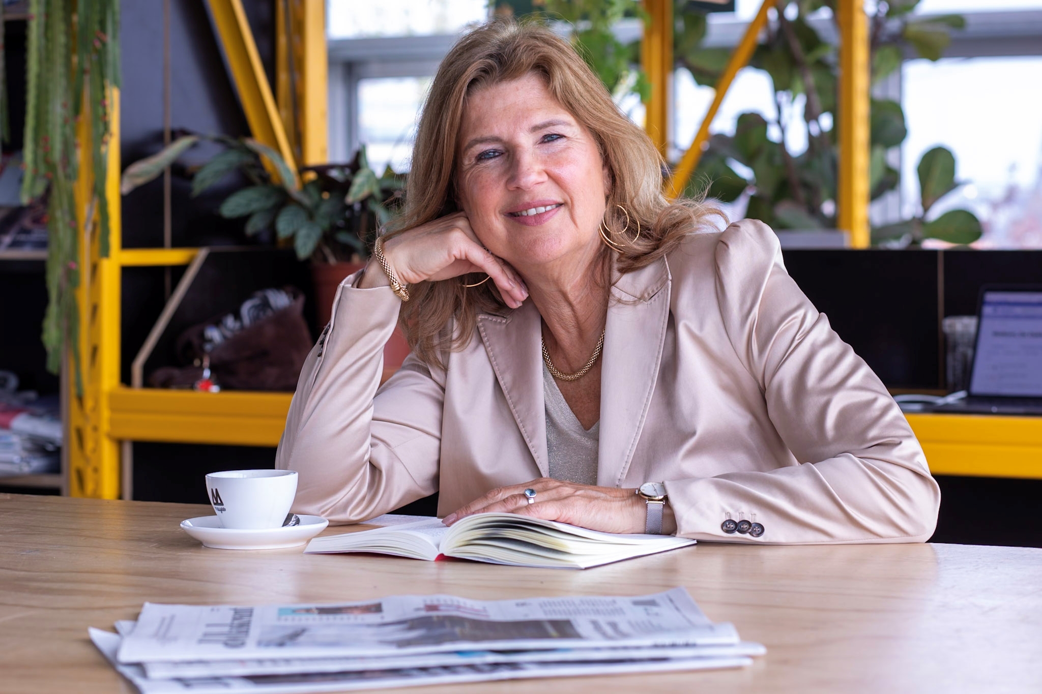 Heemsteedse debuteert met boek over trauma en liefde