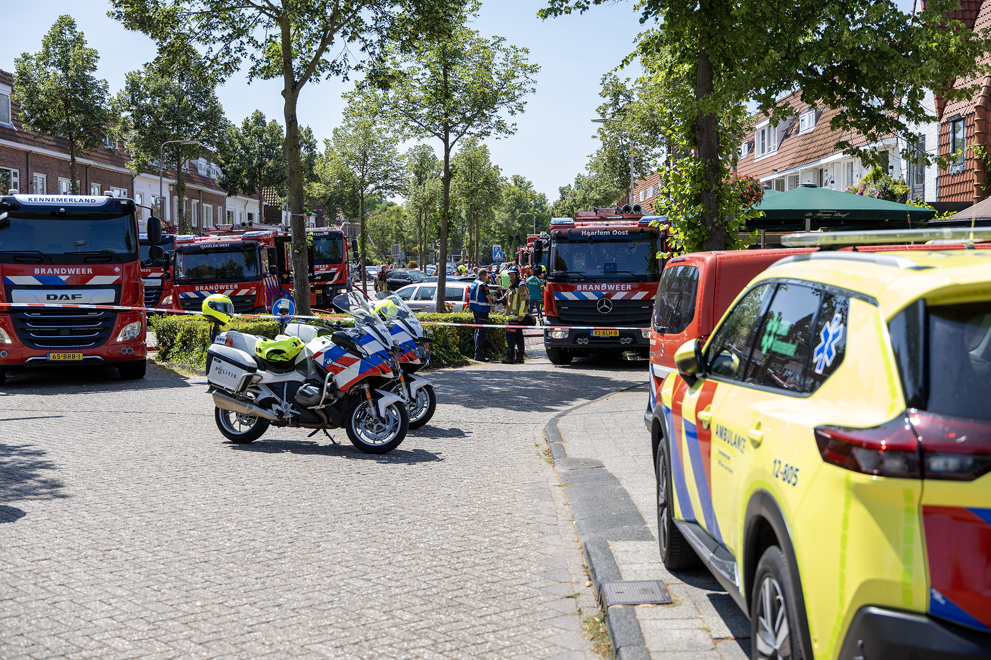 Brand op dak supermarkt snel onder controle